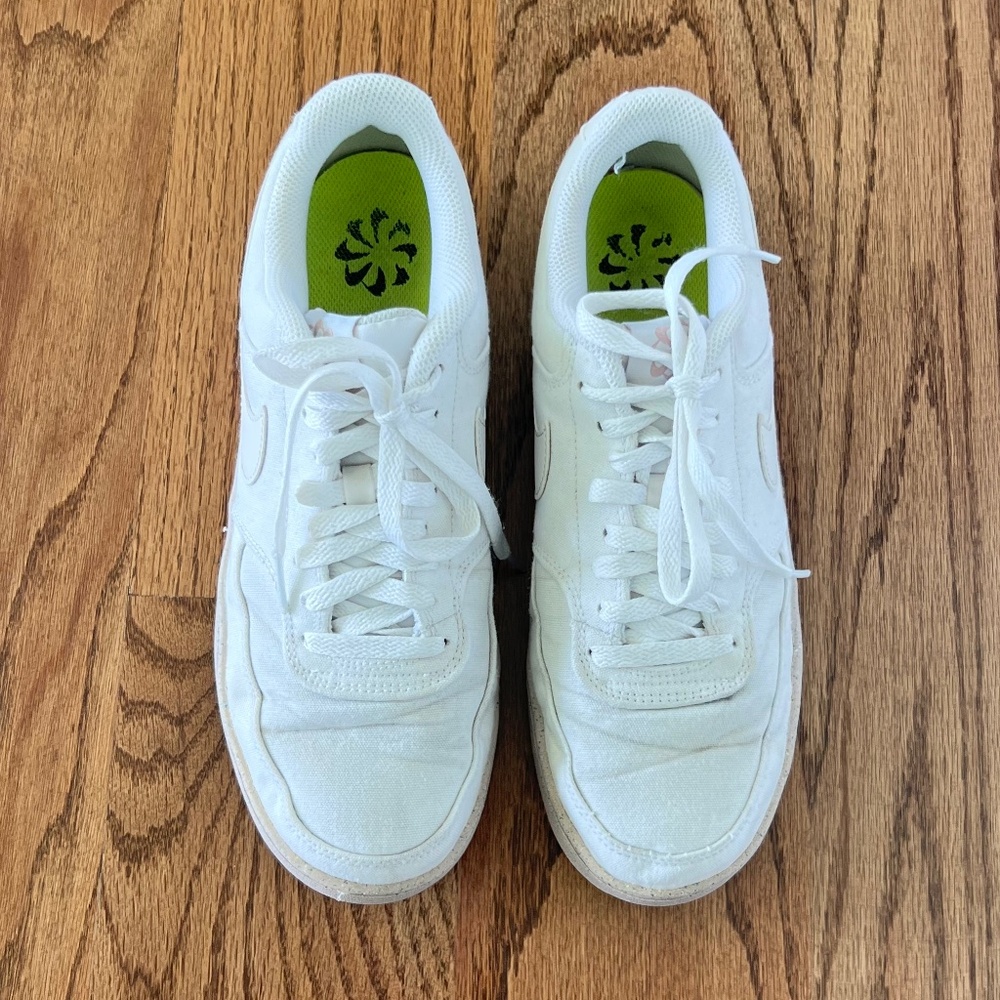 Nike white canvas tennis shoes, women’s 9.5